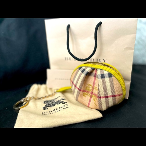 Burberry Dome Keychain Purse - Picture 10 of 10